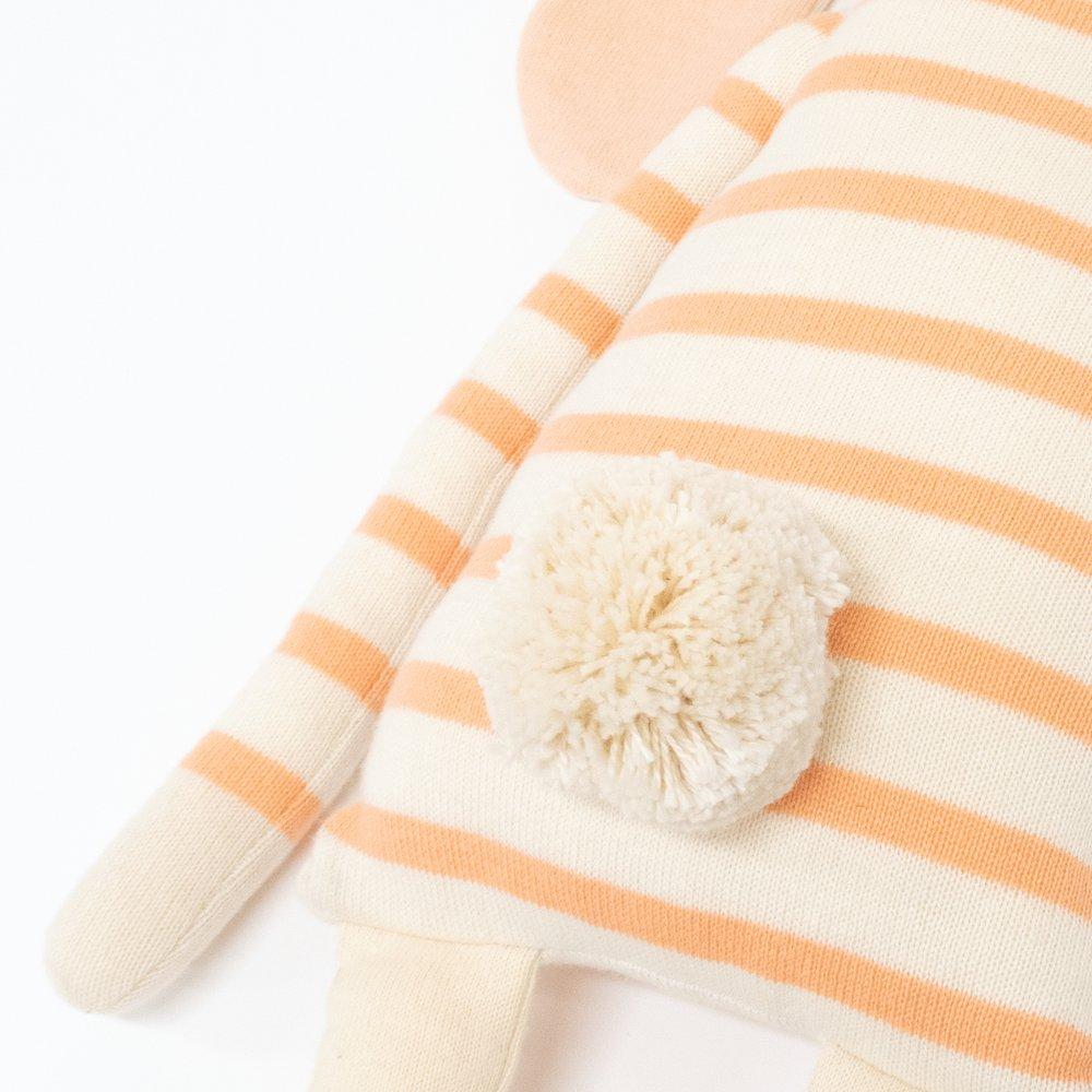 Alfalfa bunny is crafoted from knitted organic cotton, with floppy ears, a pompom tail and sweet stitched features. 