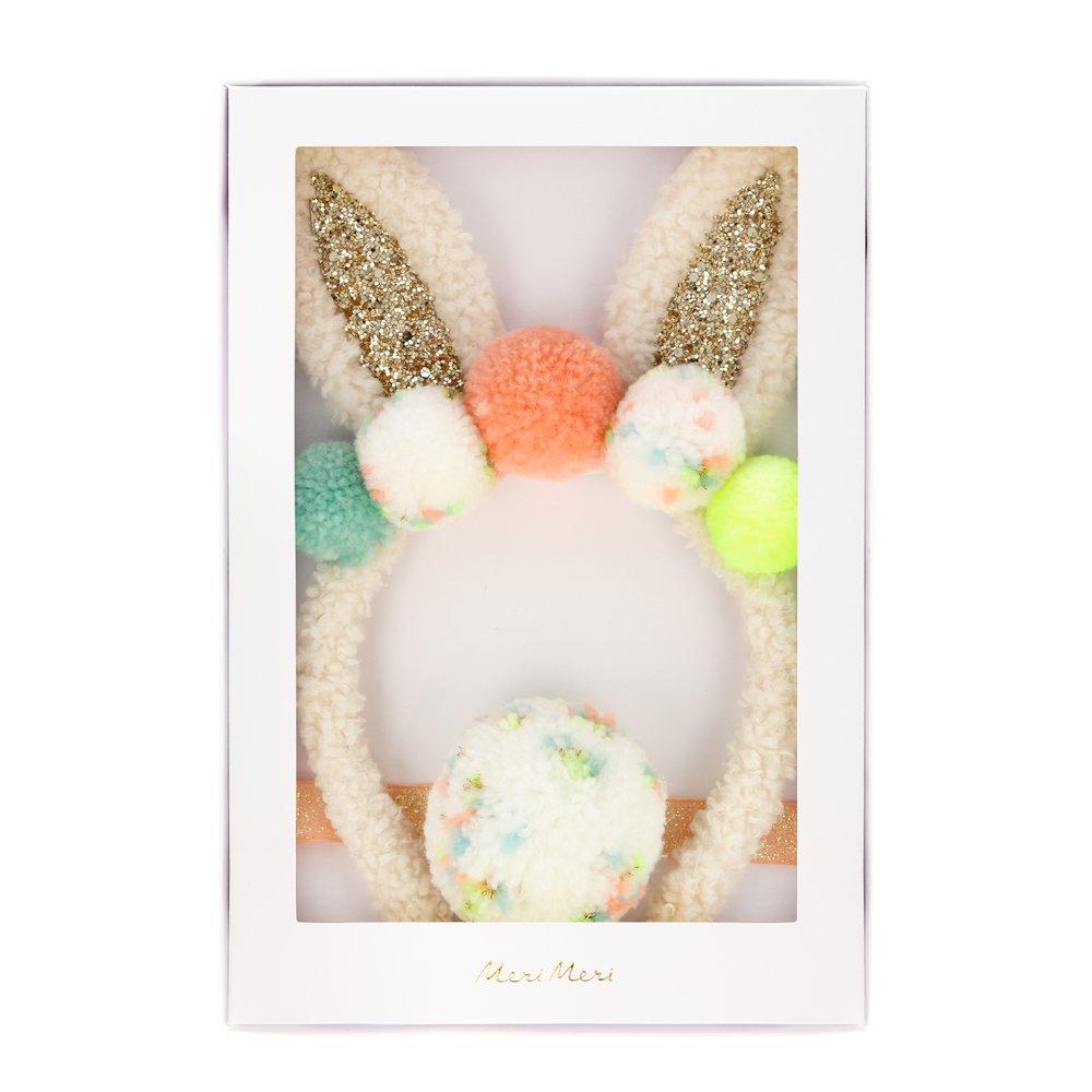 This wonderful bunny set includes a headband with ears and pompoms, and a pompom tail.