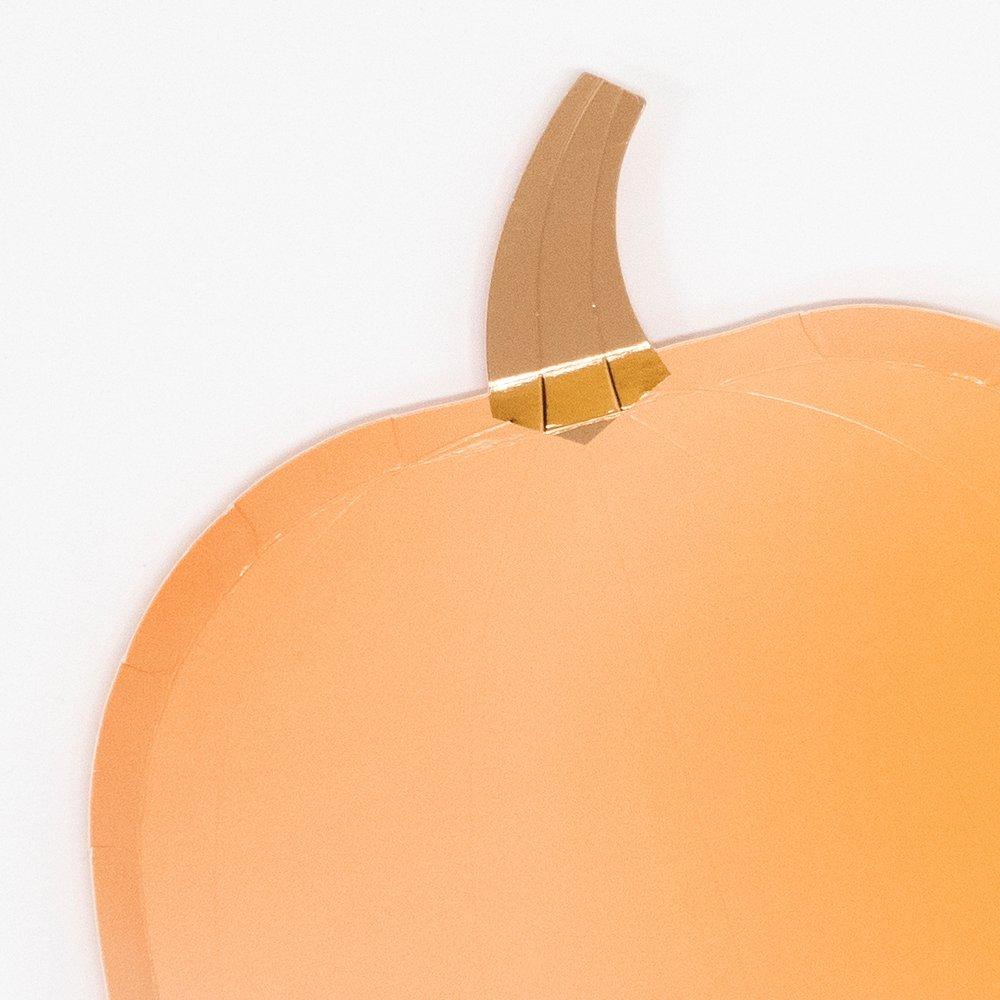 These pumpkin plates are made in 4 colours with shiny gold foil detail.