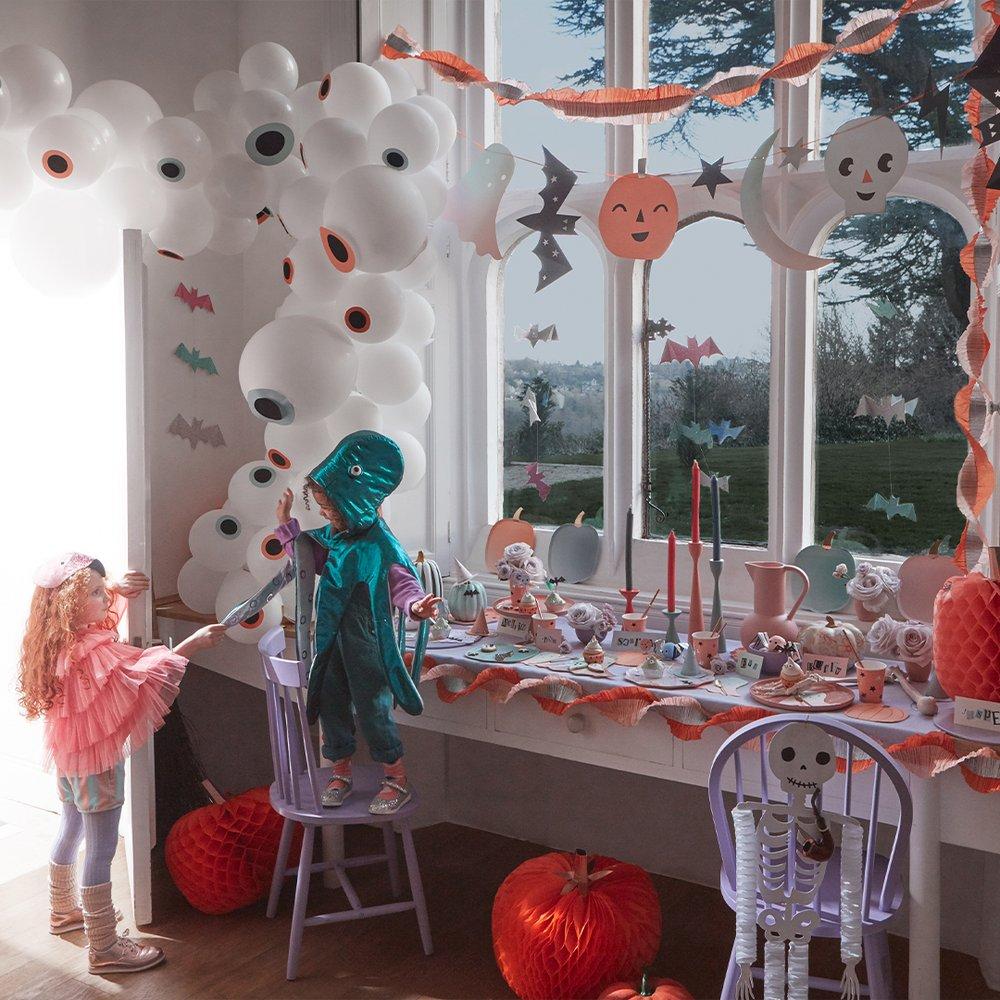 Eyeball Balloon Garland (set of 40 balloons)